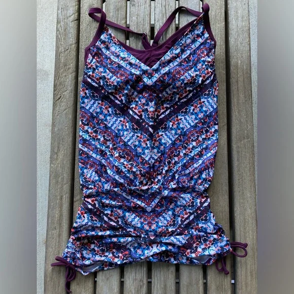 Althleta Marrekesh maroon tankini top 36B/C New without tags - Picture 1 of 6